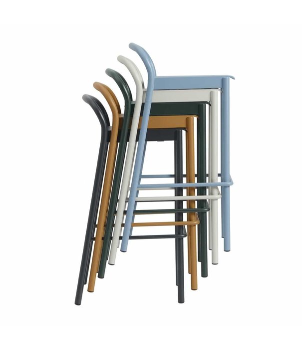 Muuto  Muuto Outdoor - Linear Steel counter stool H65 cm