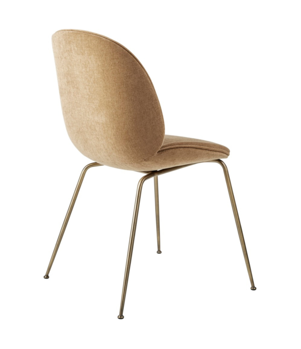 Gubi  Gubi - Beetle chair upholstered Belsuede 003  - conic base antique brass