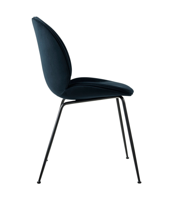 Gubi  Gubi - Beetle chair upholstered Sunday 004 velvet  - conic black base