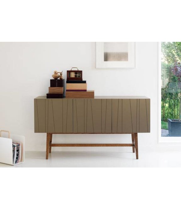 Asplund  Asplund: Vass 60:180 cabinet with oak stand