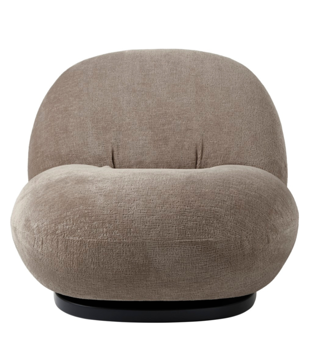Gubi  Pacha Lounge Chair Mumble 14 taupe, black base