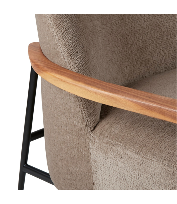 Gubi  Sejour Lounge Chair with armrest, Mumble 14 taupe, walnut