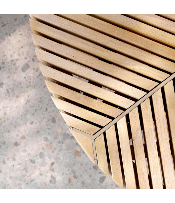 Vipp  716 Outdoor Coffee Table teak Ø90
