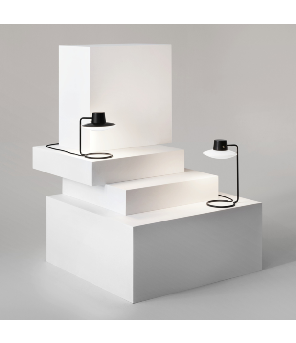 Louis Poulsen  Louis Poulsen AJ Oxford Table Lamp