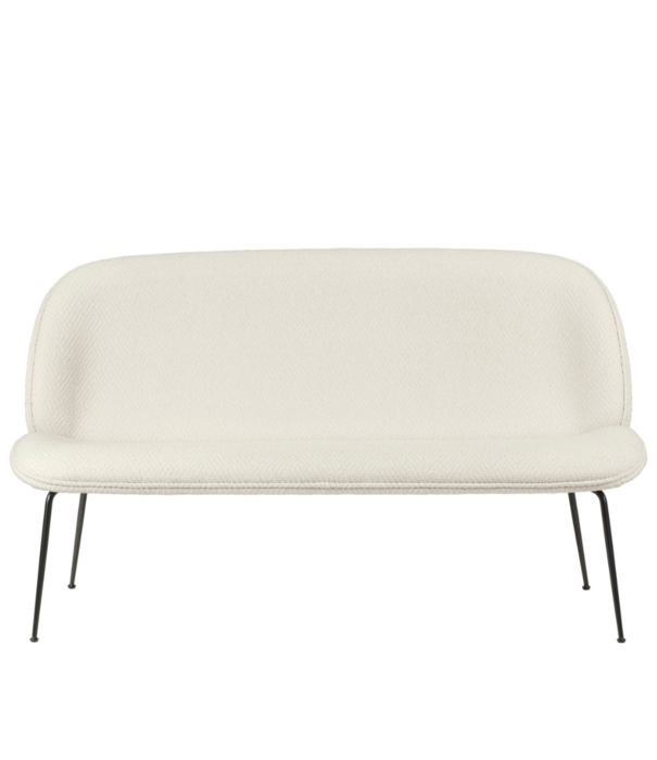 Gubi  Gubi - Beetle Sofa Dora Boucle ecru - conic voet zwart