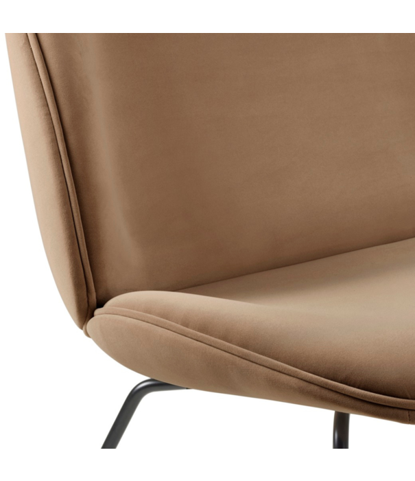 Gubi  Gubi - Beetle Sofa Sunday 34 velvet- conic voet zwart