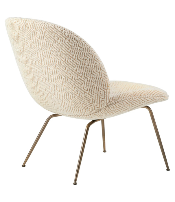 Gubi  Beetle Lounge Stoel Dora Boucle 02, antiek messing poten