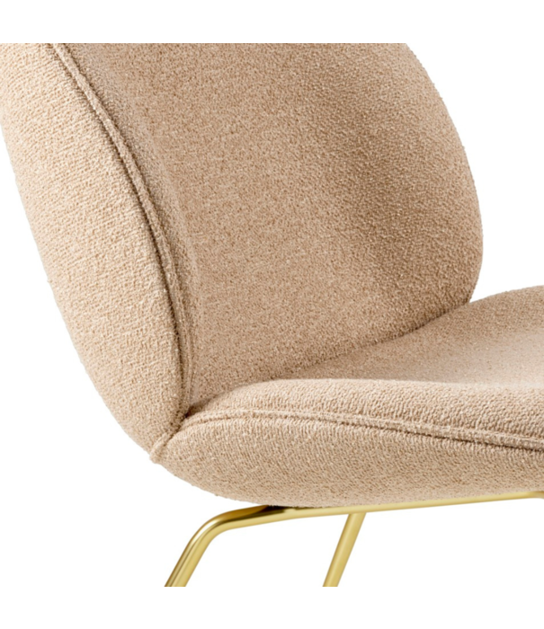 Gubi  Beetle Lounge Chair Around Boucle 04 , brass base