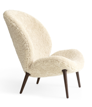 Vipp - 466 Lodge lounge chair dark oak, Curly off white sheepskin