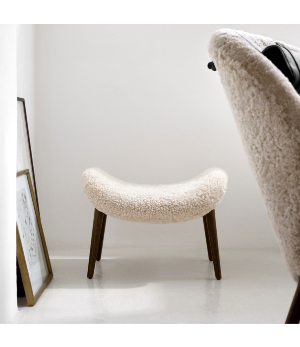 Vipp  Vipp - 466 Lodge lounge stoel donker eiken,  Skandilock Curly 09 off white