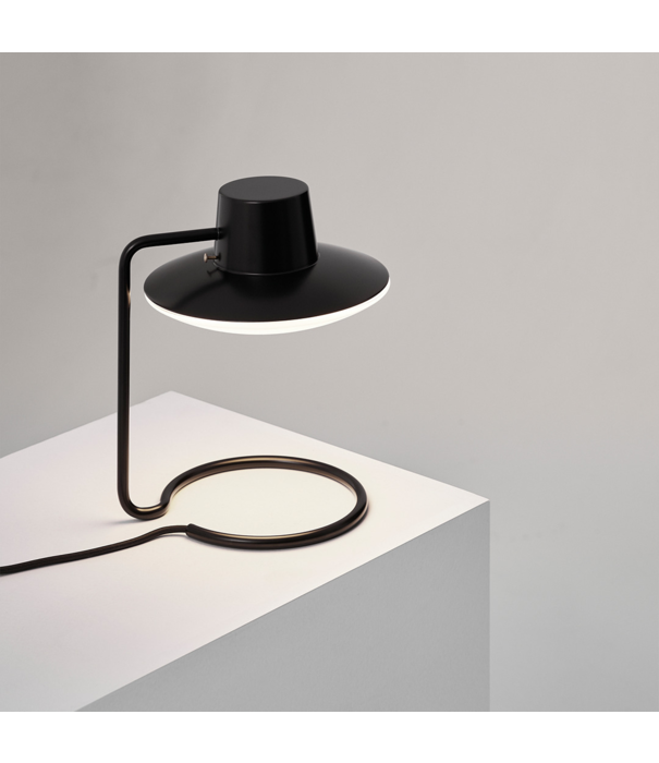 Louis Poulsen  Louis Poulsen - AJ Oxford table lamp with original screw pin Ø10