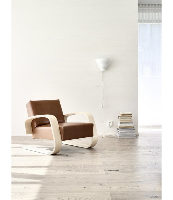 Artek  Artek - wall lamp A910 - shade white lacquered