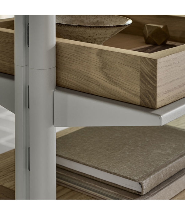 String  Furniture String - Pira G2 Shelf white, floor/ceiling mounted