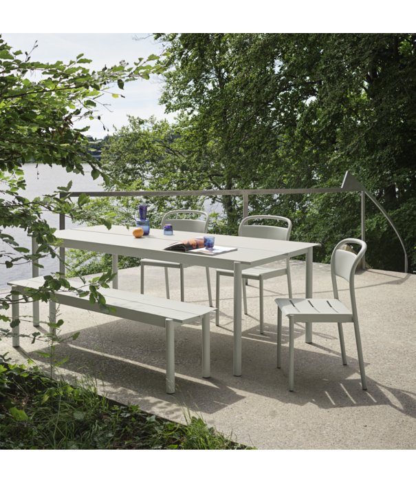 Muuto  Muuto Outdoor - Linear Steel Side Chair Zwart