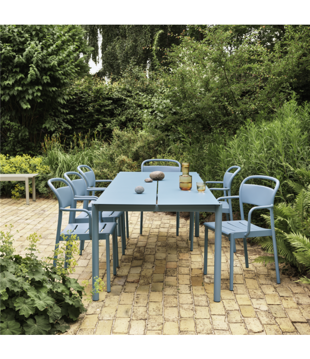 Muuto  Muuto Linear Steel Armchair Pale Blue