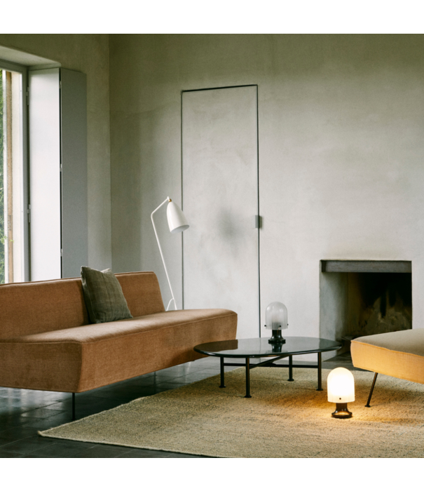 Gubi  Gubi -   Grasshopper floor lamp - aluminium  olive brown