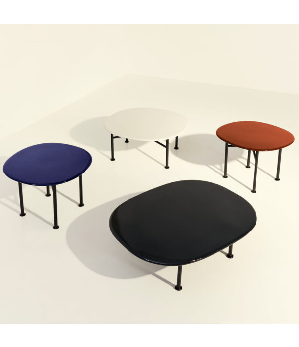 Gubi  Gubi - Carmel coffee table Midnight Black 87,5 x 70