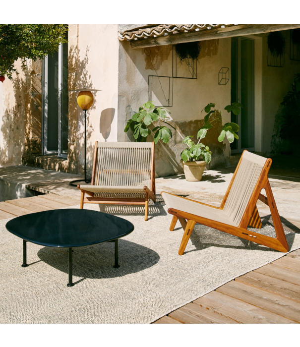 Gubi  Gubi - Carmel coffee table Midnight Black 87,5 x 70