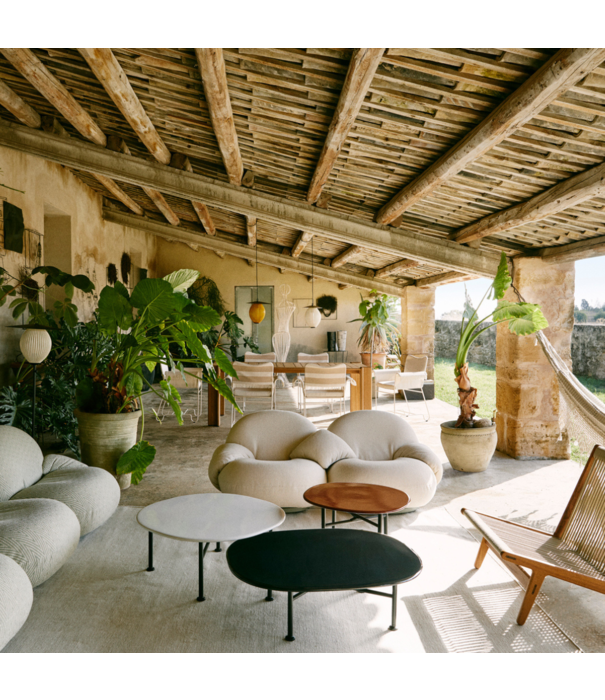 Gubi  Gubi Carmel Salontafel Midnight Black