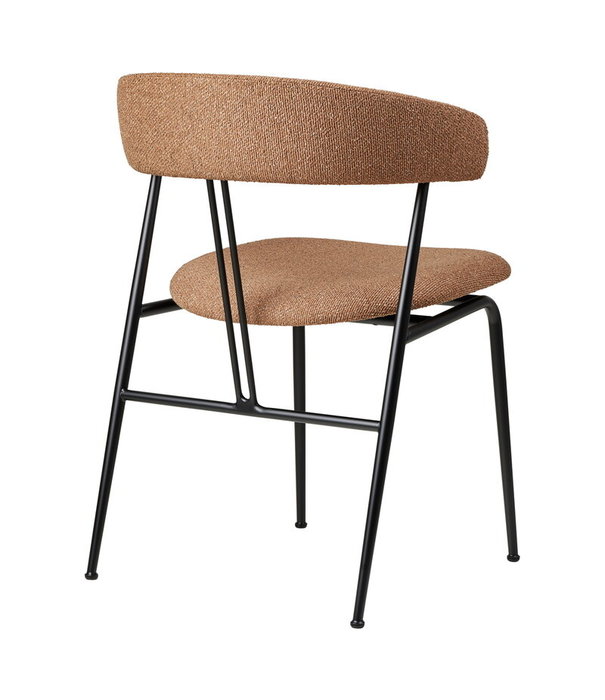 Gubi  Gubi Violin Dining Chair Around Boucle 032, base black