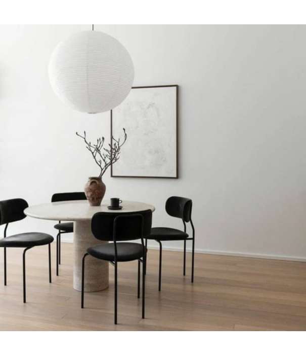 Gubi  Gubi - Coco arm chair upholstered  Eero Special FR 106