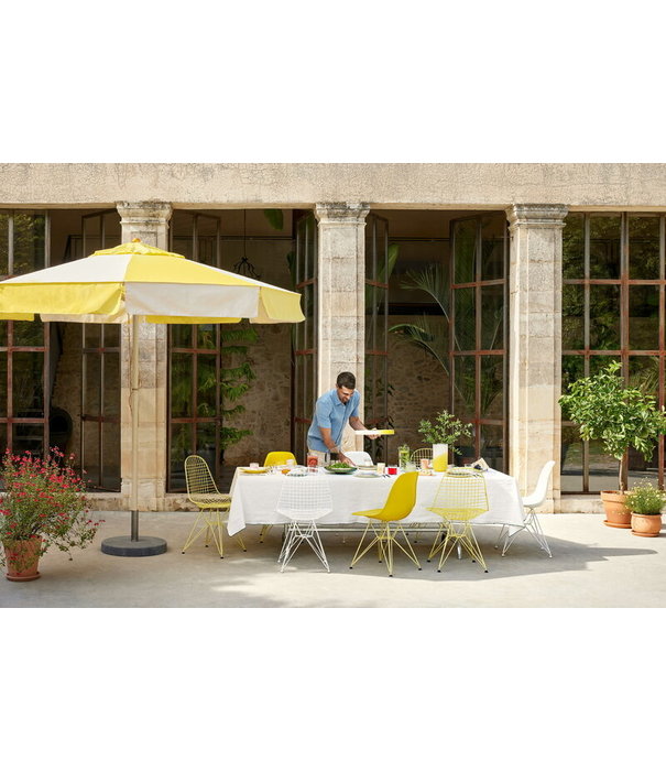 Vitra  Vitra Eames Wire DKR Stoel Sky Blue