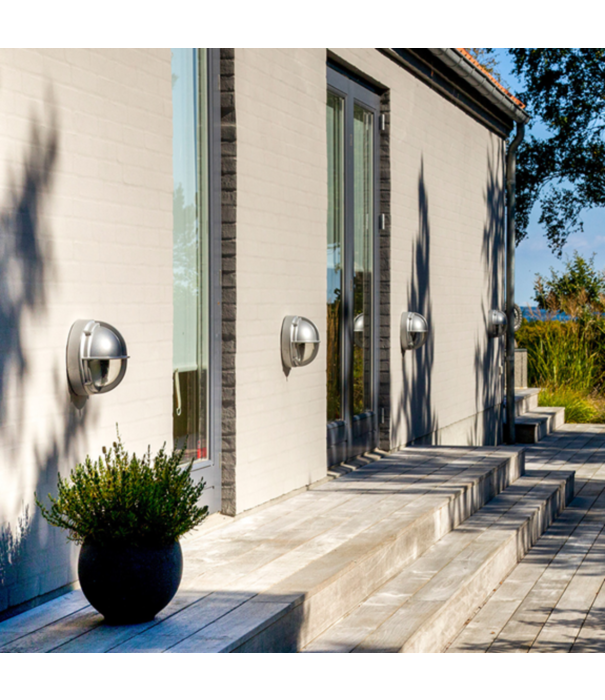 Louis Poulsen  Louis Poulsen - Skot Outdoor wandlamp aluminium
