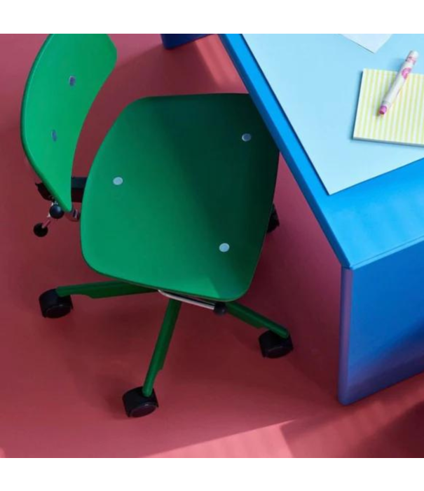 Montana Furniture  Montana - Kevi Kids desk chair, swivel with 5 castors