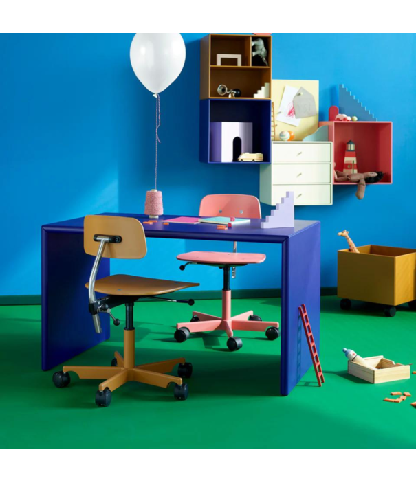 Montana Furniture  Montana - Kevi Kids desk chair, swivel with 5 castors