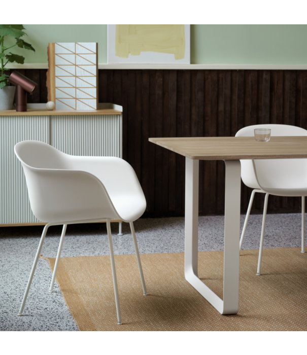 Muuto  Muuto Fiber Armchair remix 452, grey tube base