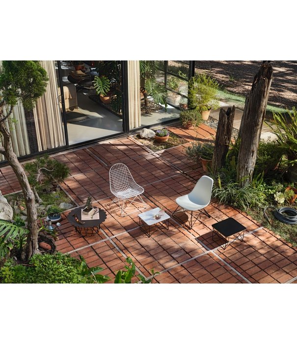 Vitra   LSR Eames Plastic Lounge Stoel, chrome onderstel