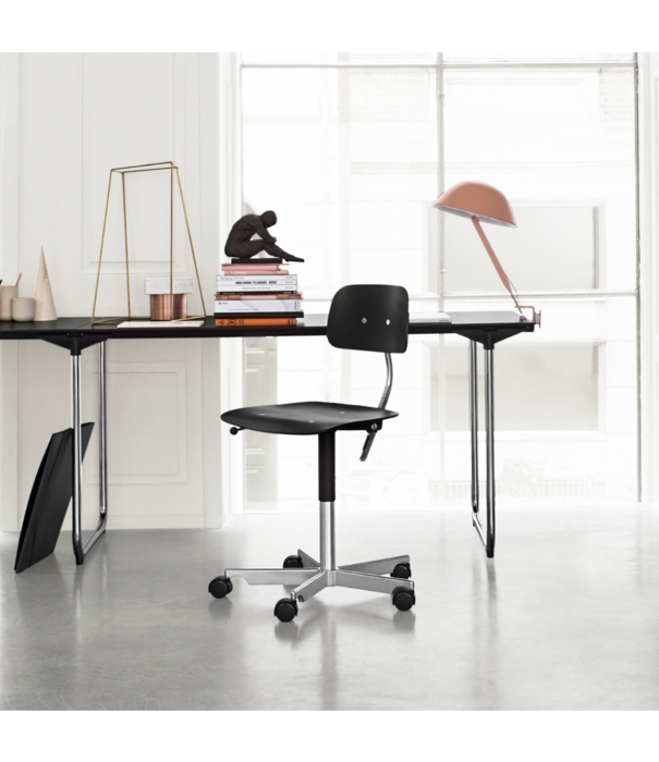 Montana Furniture  Montana - Kevi  2533 office chair  leather seat