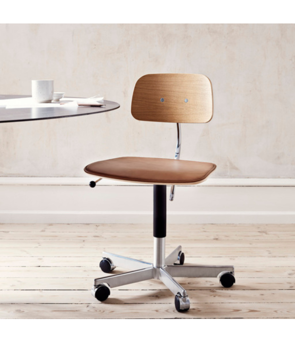 Montana Furniture  Montana - Kevi  2533 office chair  leather seat