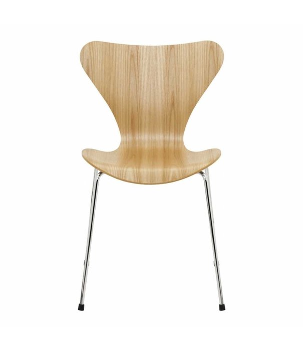 Fritz Hansen Fritz Hansen Series 7 Butterfly Chair wood, chrome base