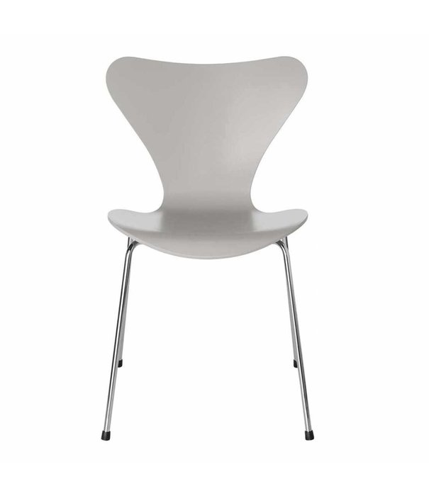 Fritz Hansen Fritz Hansen Series 7 Butterfly Chair lacquered, chrome