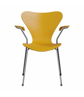 Fritz Hansen Series 7 Vlinderstoel met arm, gekleurd essen