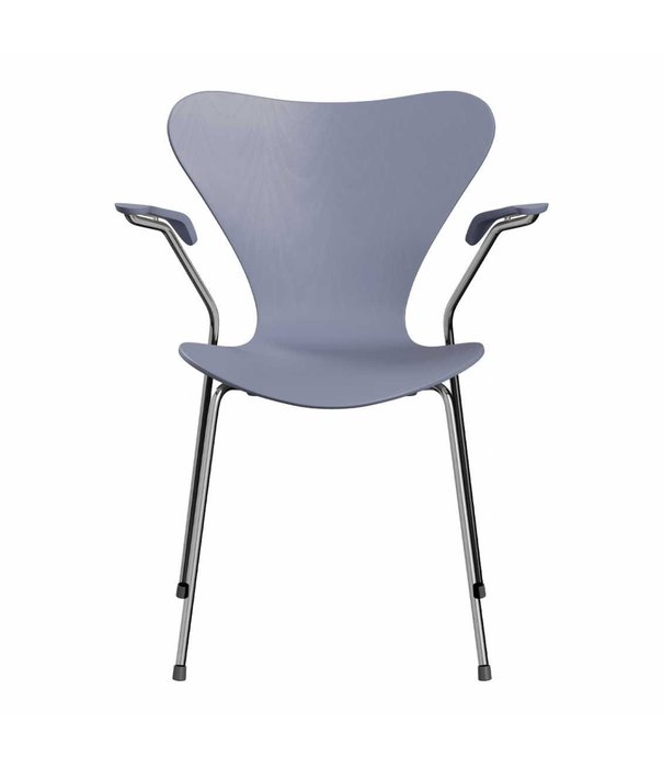 Fritz Hansen Fritz Hansen Series 7 Butterfly Armchair  colored ash