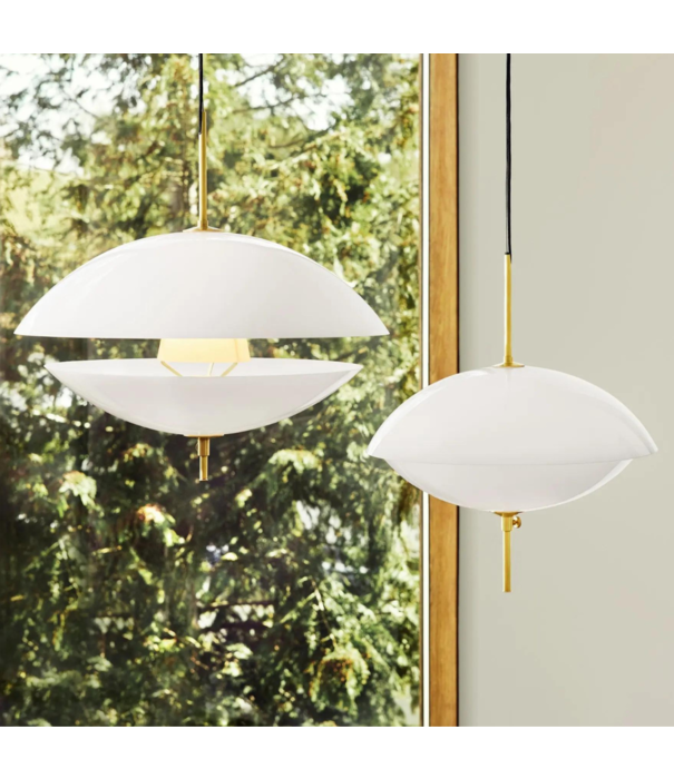 Fritz Hansen Clam Pendant Lamp white / brass Ø44