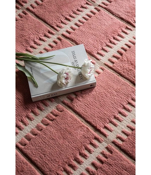 Layered  Layered Swedish Homage, Lilly Rug