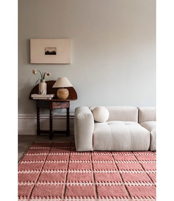 Layered  Layered - Lilly wool rug claret red