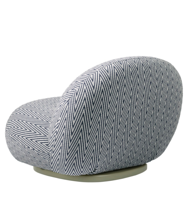 Gubi  Pacha Outdoor Lounge Chair Chevron 035 blue, swivel base