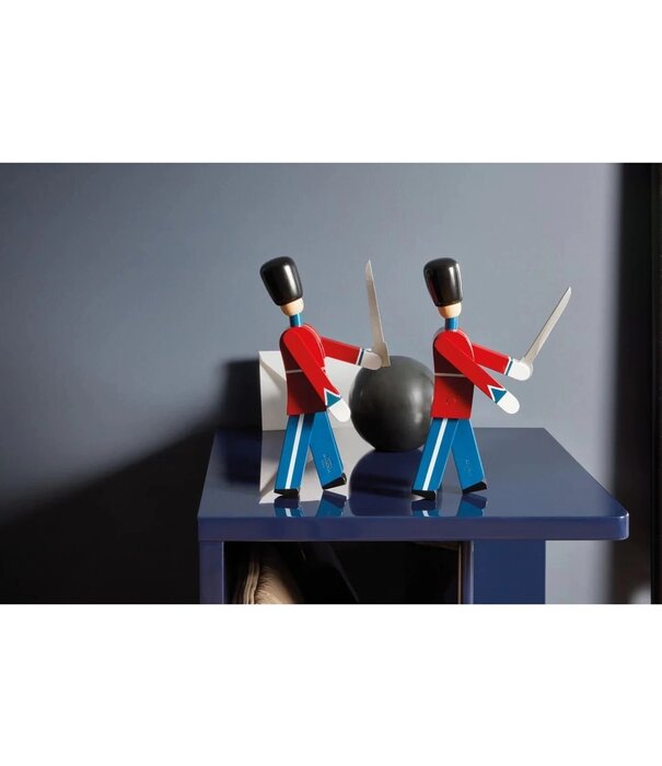 Kay Bojesen  Kay Bojesen Officier met zwaard, small