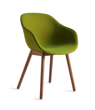 Hay - AAC 213 chair Canvas 954 green - wood base walnut