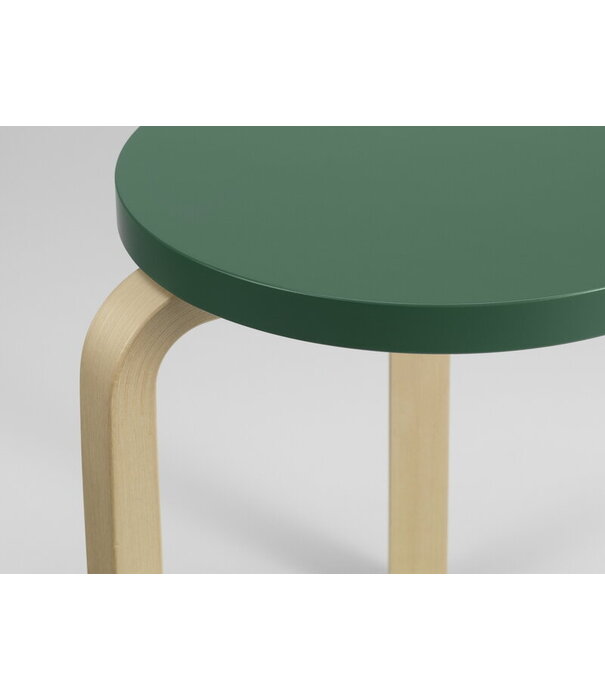 Artek  Artek - Stool 60 Berken / anniversary edition forest green