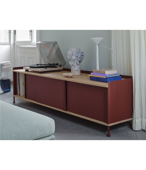 Muuto  Muuto - Enfold dressoir eiken - diep rood L185