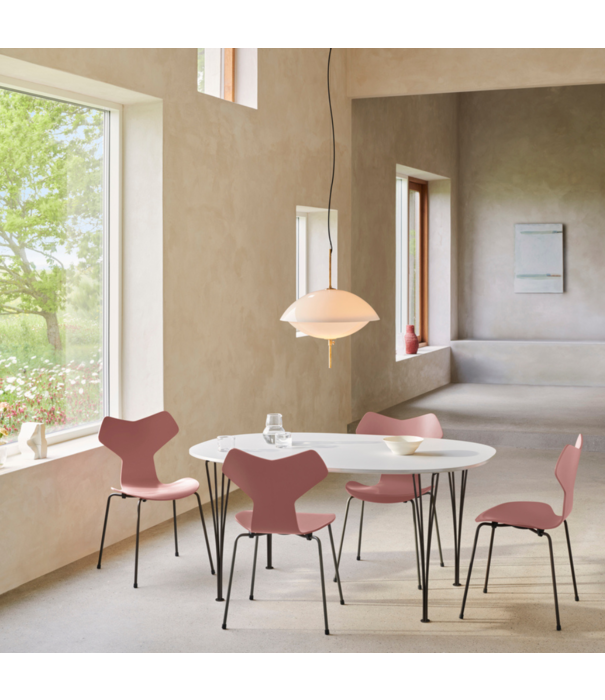 Fritz Hansen Fritz Hansen Grand Prix Chair wood, chrome base