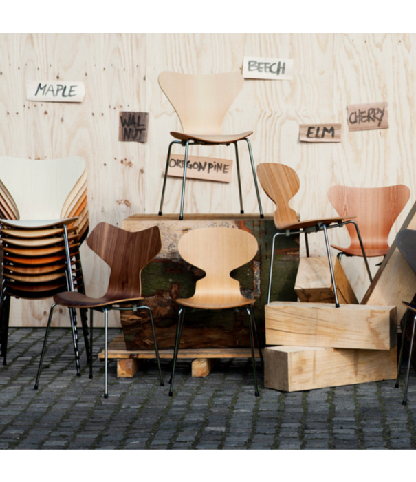 Fritz Hansen Fritz Hansen Grand Prix Stoel hout, chrome poten