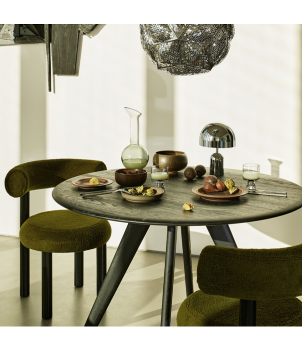 Tom Dixon  Tom Dixon - Slab tafel rond zwart eiken 120 cm