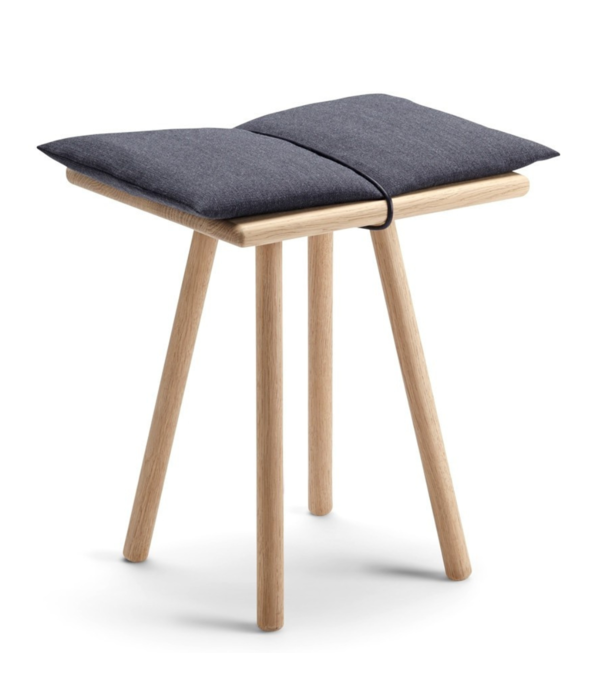 Fritz Hansen Georg stool oak
