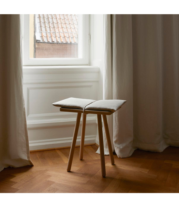 Fritz Hansen Georg stool oak